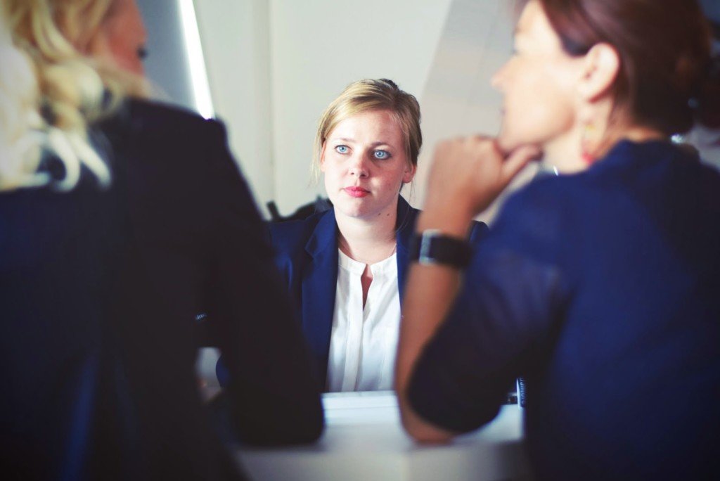 10 Cualidades de Personas con Alta Inteligencia Emocional